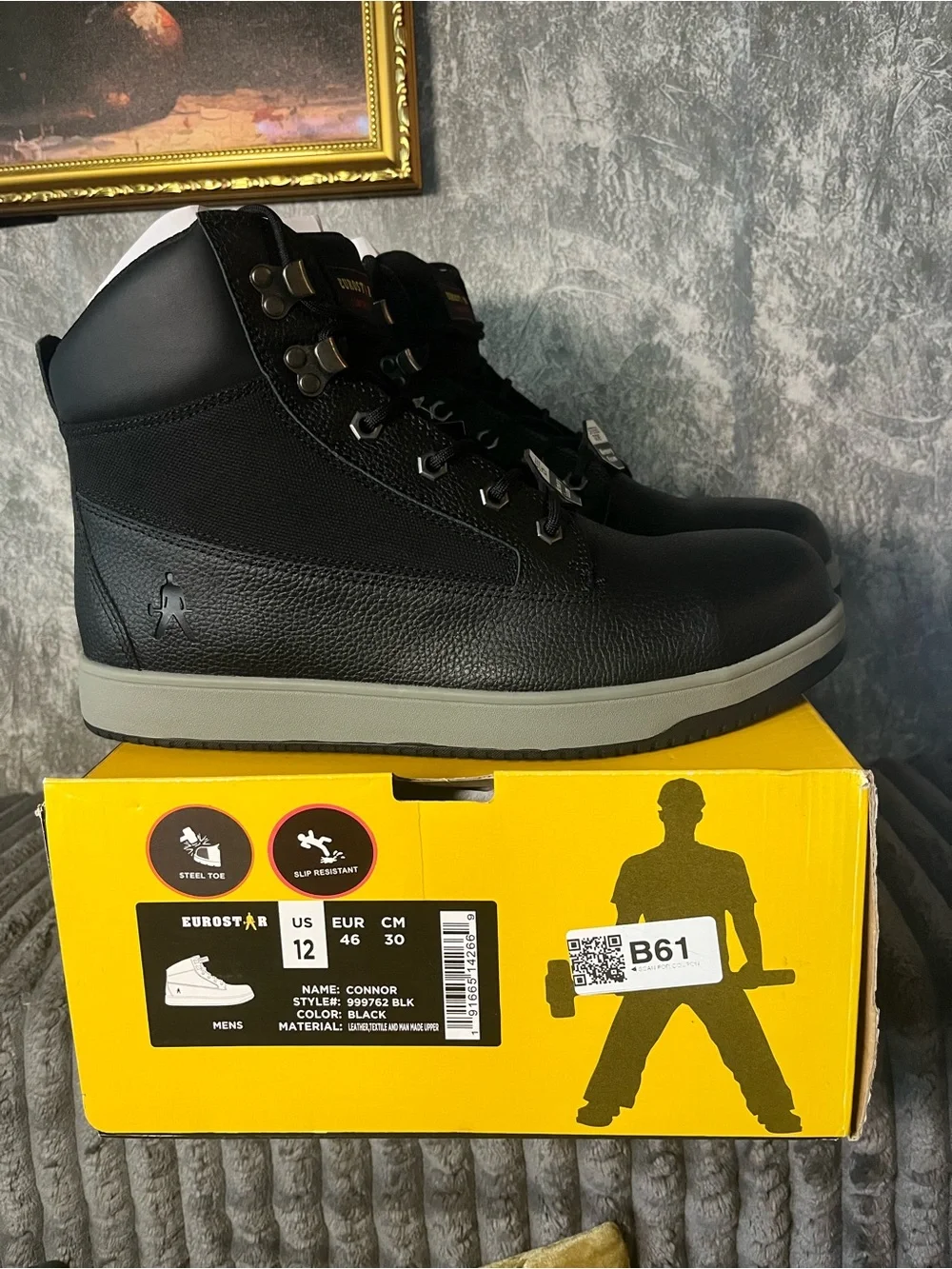 Steel toe Men’s Black Work Boots new in box 12 black gray